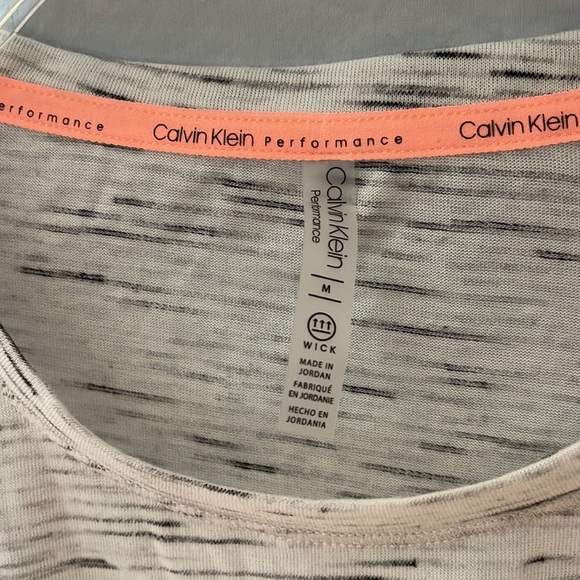 Calvin Klein top. Brand new with tags - Picture 2 of 2